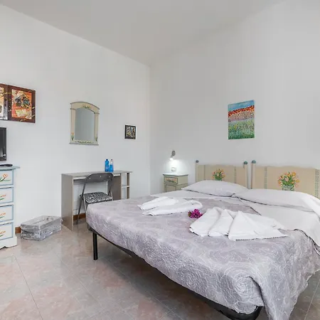 Il Giardino Dell'Arte Bed & Breakfast Capoterra Room photo